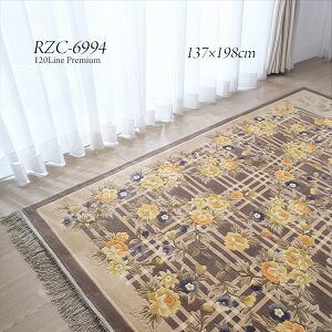 �V���N�j�ʃ��O�sRZC-6994�@137×198cm �t�W���u���E���ƃx�[�W�����x�[�X�ɁA�i�q�p�^�[���ɉ؂₩�ȉԕ������`�[�t������i�ȕ��͋C�V���N�j�ʃ��O ��D���j�� �V���N100%