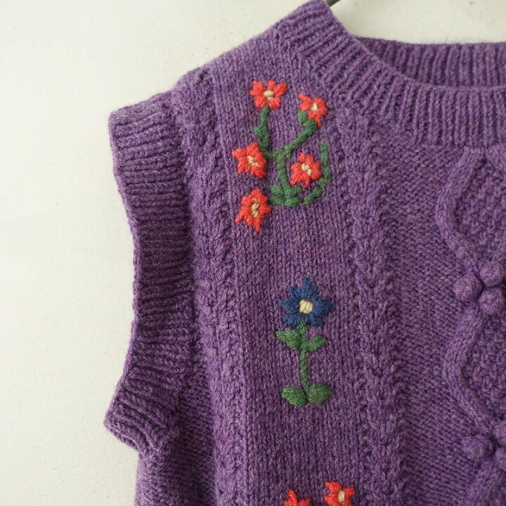 楽天市場】//ミカエラビュルガー MICHAELA BUERGER 刺繍ニットベスト  