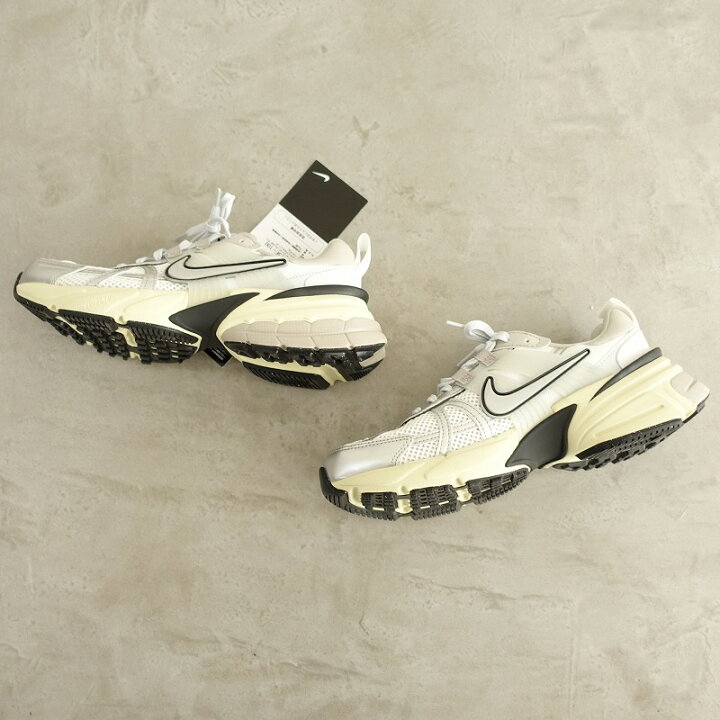 楽天市場】【未使用】ナイキ NIKE V2K ラン スニーカー 38/24 US7/UK4 