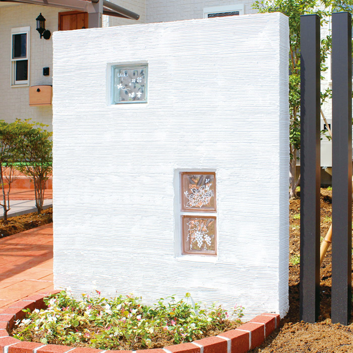ガラスブロック 屋外壁 間仕切壁 壁飾り 日本 デザインガラスブロック 柄：バラ 色：ウェービーブルー 1個単位 190×190×80mm リフォーム  新築 DIY アプローチ | ESTOAH.home エストアホーム
