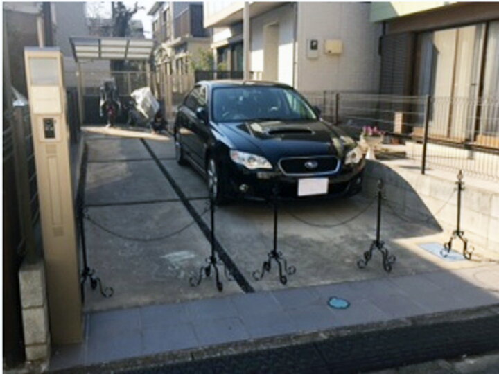 楽天市場 駐車場 ポール おしゃれ フェンス アイアン チェーンスタンド 本体４本 鎖３本 エストアオリジナル重り用袋４枚付き セット 駐車場ポール チェーン チェーンポール 可動式 高級 上質 屋外 店舗 店 庭 ガーデン 車庫 ゲート 進入禁止 駐車禁止 Estoah Home エ