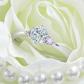 ダイヤモンド婚約指輪 サイズ直し一回無料  0.3ct F VS1 EXCELLENT  両サイドメレ6本爪 プラチナ Pt900 婚約指輪（エンゲージリング）