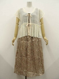 美品 VIS&INGNI&OPAQUE.CLIP 洗える半袖レースジレベスト+ノースリーブカットソー+ロング丈ギャザーフレアスカート コーディネート上下3点セット M相当 アイボリー/ブラウン系/ブラウン アイボリー グレー 総柄 ナチュラル・フェミニン系 20代・30代・40代 【中古】