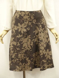 美品 インディヴィ INDIVI ひざ丈 フレアスカート 36 ダークブラウン地 ブラウン 花柄 【メール便可】 【中古】