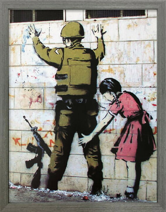 楽天市場 アートフレーム バンクシー Banksy Girl Searching Soldier Iba Bic s1 アートパネル アートボード 壁紙 装飾フィルム 送料無料 北欧 モダン 家具 インテリア ナチュラル テイスト 新生活 オススメ おしゃれ 後払い 家具 インテリアのジェンコ 楽天市場 アートフレーム バンクシー Banksy Girl Searching Soldier Iba Bic s1 アートパネル アートボード 壁紙 装飾フィルム 送料無料 北欧 モダン 家具 インテリア ナチュラル テイスト 新生活 オススメ おしゃれ 後払い 家具 インテリアのジェンコ