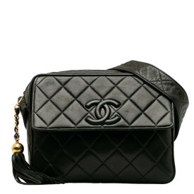 シャネル マトラッセ ココマーク タッセル 斜め掛け ショルダーバッグ ブラック レザー レディース CHANEL 【中古】