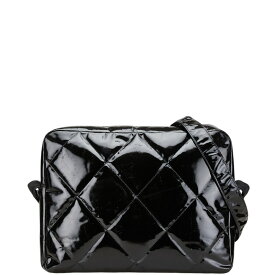 シャネル マトラッセ 斜め掛け ショルダーバッグ ブラック パテントレザー レディース CHANEL 【中古】