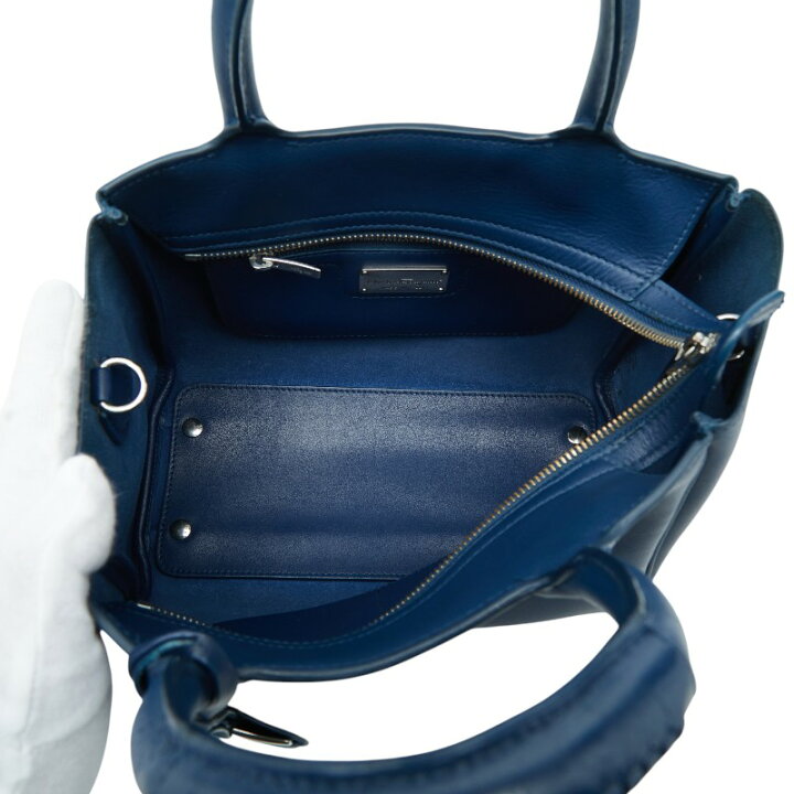 Salvatore Ferragamo サルヴァトーレフェラガモ ノリータ Nolita 