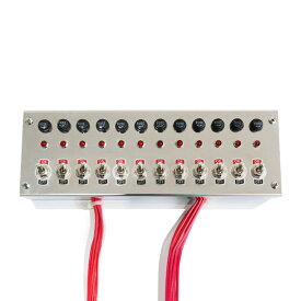【送料無料】 トラック デコトラ 12連スイッチボックス 12V 24V ステンレス メインスイッチ30A サブスイッチ各5A 車内電源コントロール ON OFF