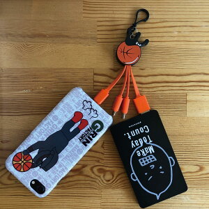 OqfUC4{ [dP[u L[z_[@USB Lightning Micro Type-c قڂǂȋ@ł[dł܂ [d\ oXPbg{[ L[z_[ X}z[d 킢iyVq