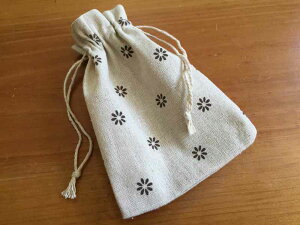 16×12cm10枚 ナチュラルな素材感が魅力♪可愛い小花模様リネン麻巾着袋ポーチ ナチュラルカラー@90円 天然石ジュエリーのお店 ハッピーエイト