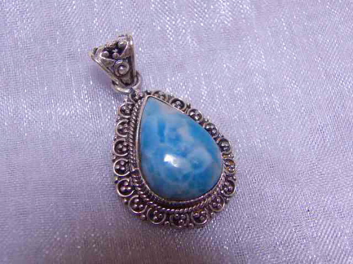 楽天市場】ふっくら♪雫形ラリマーのデザインシルバー925ペンダント 