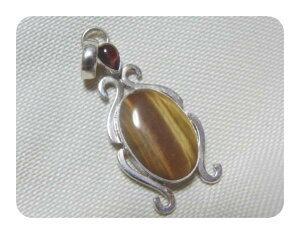 シルバーに縁取られた、タイガーアイ2石のシルバー925ペンダントトップ 天然石ジュエリーのお店 ペンダント トップ ネックレス おしゃれ シルバー925 プレゼントにもおすすめ♪ ハッピーエ