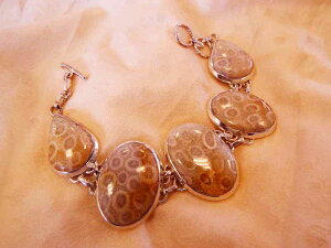 傫߁I5΂̃tHVR[̃Vo[925gDOuXbgE VR΃WG[̂X  Vo[925 v[gɂ߁ nbs[GCg