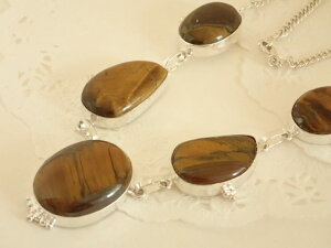 傫ȑȉ~`܂߂5΂̃^CK[AC lbNX VR΃WG[̂X  lbNX y_g v[gɂ߁ nbs[GCg