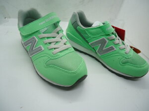 ★超軽量!!new balance キッズジョキングシューズ KV996MTY MINT。