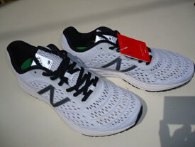 ★new balanceジョキング MBREAHW2 WIDTH- D WHITE/BLACK US-8,5(26,5cm) 。