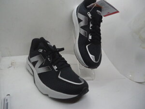 ★new balance WFLSHBK7 FITNESS RUNNING WIDTH-D(メンズ)。