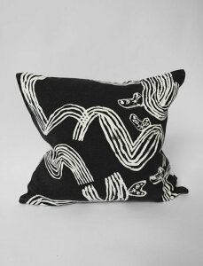 FINE LITTLE DAY | TIGER CUSHION COVER - BLACK (no.1686) | 48x48cm �N�b�V�����J�o�[ �t�@�C�����g���f�C �k���f�U�C�� �C���e���A �k�� ������� �������� ���������� ������ �I�V���� ��̓� �����z���j�� 