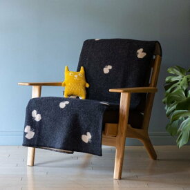 KLIPPAN (クリッパン) | CHOUCHO (ブラック) | ウール ハーフブランケット (90x130cm) ミナ ペルホネン オシャレ お洒落 かわいい プレゼント ギフト ブランケット リバーシブル 可愛い 雑貨 インテリア 誕生日プレゼント 膝掛け 毛布 ふわふわ