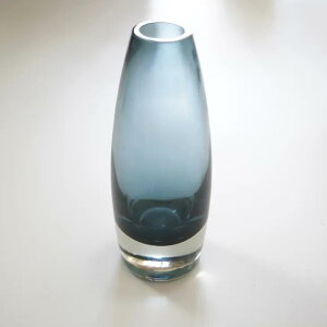 Riihimaen Lasi (by Tamara Aladin) | Blue glass vase 1960's | kBe[W KX [q}GV tBh Riihimaki