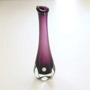 SEA Glasbruk Kosta | 1960's glass vase (smoky purple) | kBe[W KX XEF[f ~bhZ`[