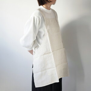 not PERFECT LINEN | SHORT SQUARE CROSS LINEN APRON (natural x white gingham) | Gv l  i` gAjA k  Vv  zCg MK