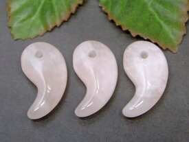 49534M　　31×17mm 勾玉 1個売り ローズクォーツ 送料無料有 天然石 パワーストーン