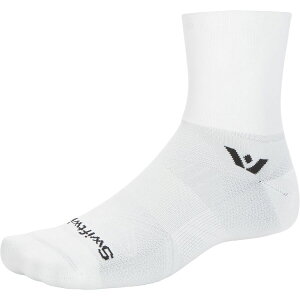 (���) �X�E�B�t�g�E�B�b�N �A�X�p�C���[ �N�I�[�^�[ �N���[ �n�C �\�b�N�X Swiftwick Aspire Quarter Crew High Sock Circuit White