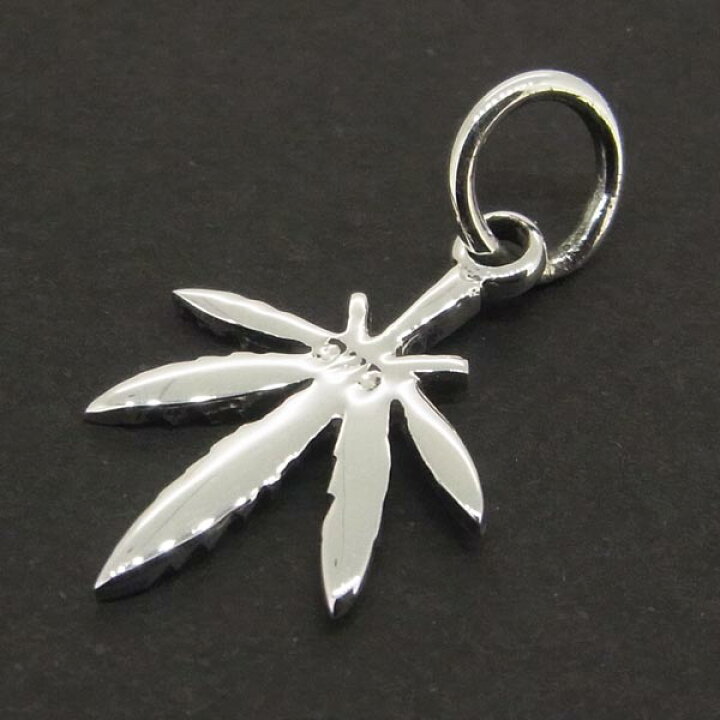 楽天市場 マリファナ 大麻 ネックレス 草 ガンジャ ヘンプ アクセ ペンダントトップ メンズ シルバー 925 レディースfourm クリスマス 母の日 男性 女性 ラッピング 包装 袋 誕生日 プレゼント ケース 箱 華奢 可愛い おしゃれ 手紙 ギフト 記念日 お揃い 母の日