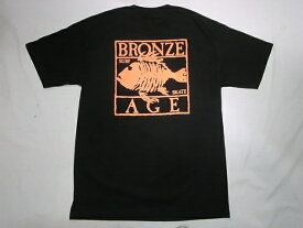 BRONZE AGE ブロンズエイジ ネオンカラーシリーズ スクエア フィッシュ Tシャツ 黒xオレンジ