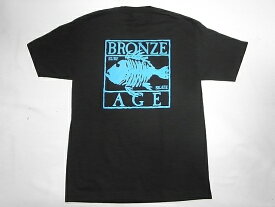 BRONZE AGE ブロンズエイジ ネオンカラーシリーズ スクエア フィッシュ Tシャツ 黒xターコイズブルー