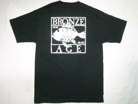 BRONZE AGE ブロンズエイジ SQUARE スクエアフィッシュ ロゴ Tシャツ ブラック 黒x白