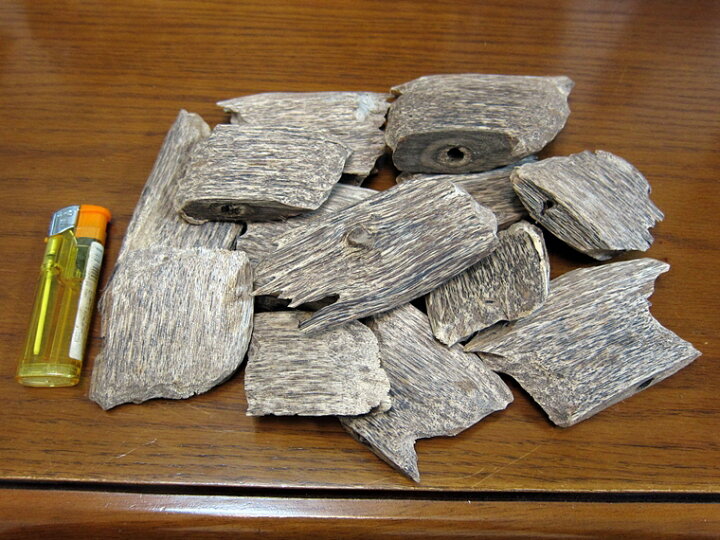 楽天市場】ベトナム産人工栽培沈香 100g量り売り【中ランク】香木 沈水 