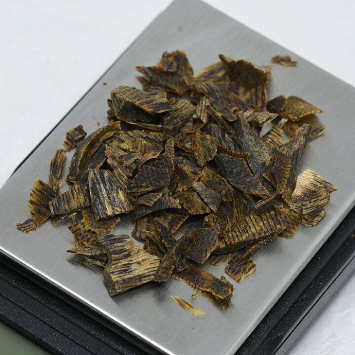 極上緑油伽羅 沈香原木 香木 重さ:10.3g 茹でる