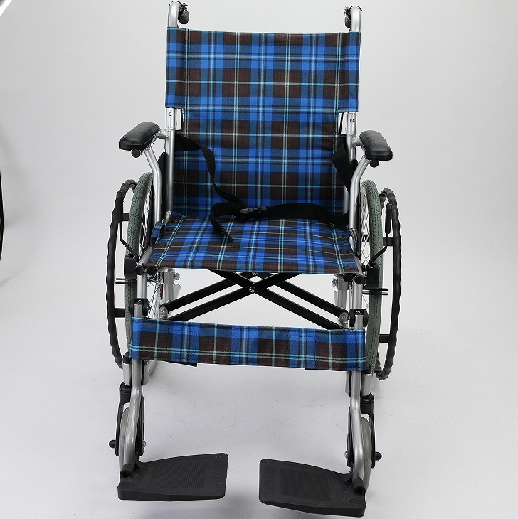 楽天市場】カドクラ KADOKURA 軽量 自走用車椅子 ディオ 20インチ F602 