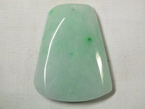 ■龍香堂■☆ミャンマー翡翠(ひすい)無彫牌子ペンダント53mm
