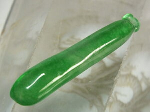 ■龍香堂■☆ミャンマー氷種翡翠(アイスジェダイト)甜瓜トップ32mm(v33)