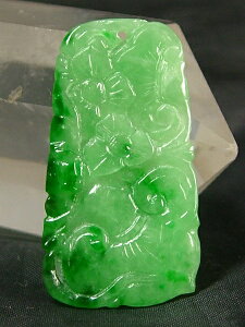 ■龍香堂■☆ミャンマー翡翠(ひすい)如意牌子35mm