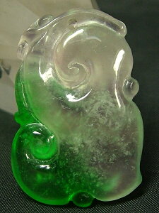 ■龍香堂■☆ミャンマー氷種翡翠(アイスジェダイト)トップ「如意」34mm(d6)