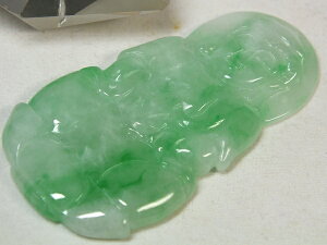 ■龍香堂■☆ミャンマー翡翠(ひすい)観音トップ57mm(t5)