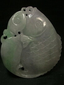 ■龍香堂■☆ミャンマーラベンダー翡翠（ひすい）彫物「福鯉」51mm（v10）