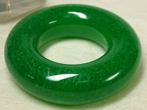 ■龍香堂■☆ミャンマー翡翠(ひすい)ドーナツ型ルース54mm(v1)