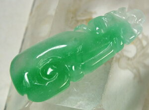 ■龍香堂■☆ミャンマー氷種翡翠(アイスジェダイト)如意トップ39mm(j39)