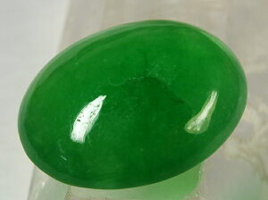 ■龍香堂■☆特大!ミャンマー翡翠(ひすい)楕円ルース(32×26mm)v65