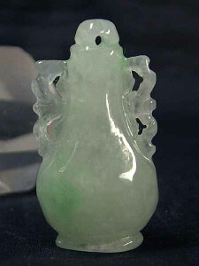 ■龍香堂■☆ミャンマー翡翠 耳付瓶トップ(31mm)