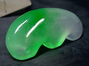■龍香堂■☆ミャンマー氷種翡翠 獣形勾玉44mm