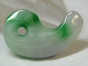 ■龍香堂■☆ミャンマー翡翠(ひすい)勾玉37mm(k69)