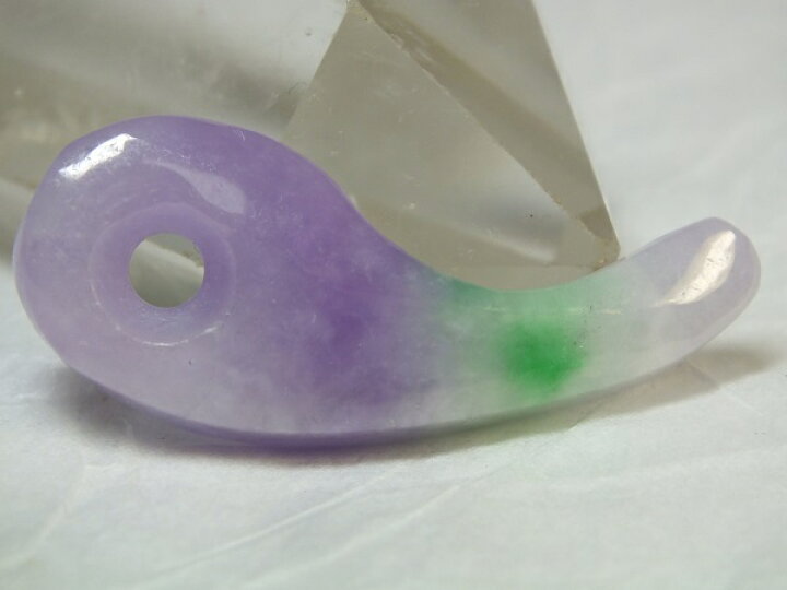 楽天市場】□龍香堂□☆ミャンマーラベンダー翡翠（ひすい）勾玉  