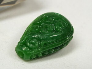 ■龍香堂■☆アクセ用ミャンマー翡翠(ひすい)雫型彫入トップ21mm